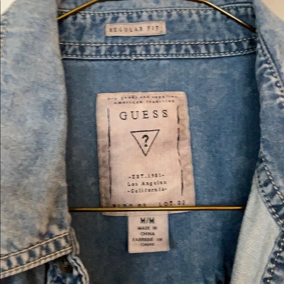 Guess denim button down size medium - Picture 3 of 3